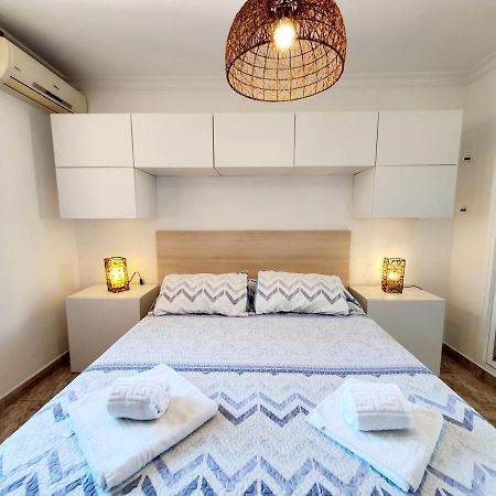 Marina View Apartment Fuengirola Bagian luar foto
