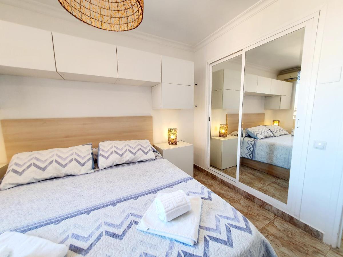 Marina View Apartment Fuengirola Bagian luar foto