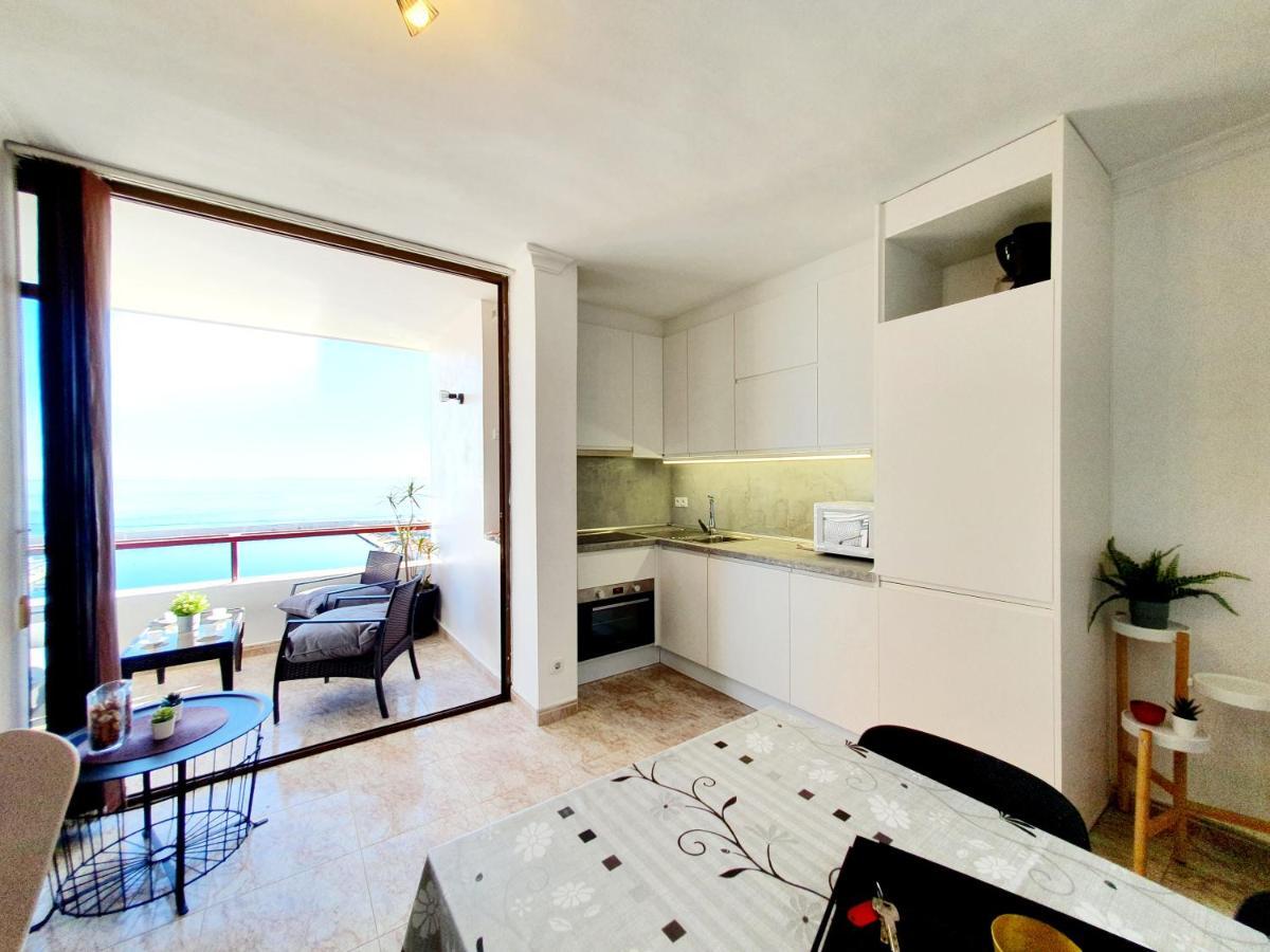 Marina View Apartment Fuengirola Bagian luar foto