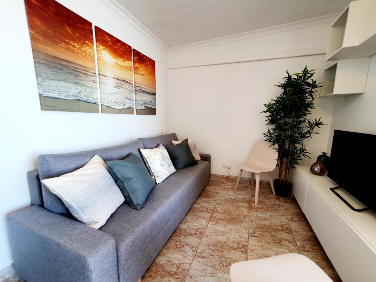 Marina View Apartment Fuengirola Bagian luar foto